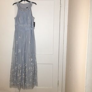 Jessica Howard - light Blue dress